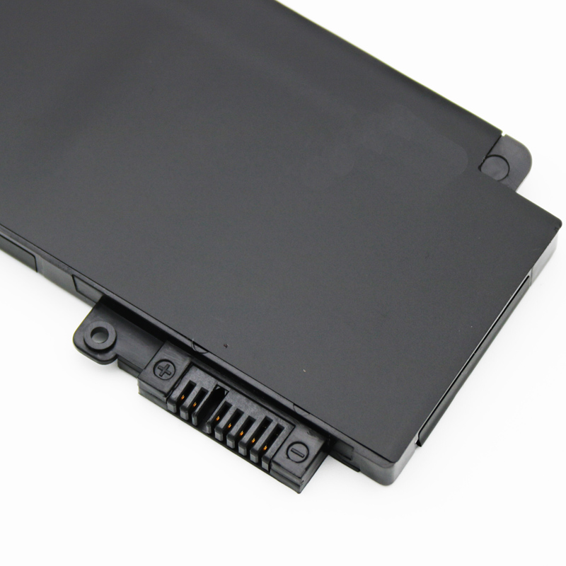 01AV405 2 batteries